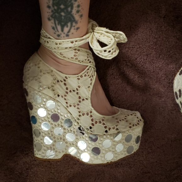 betsey johnson platform shoes